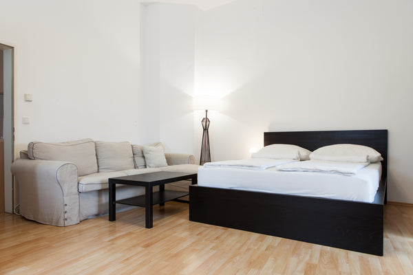 Hey,<br />I am happy to offer one apartment located in the center of Vienna. The Vienna, Austria CUTE APARTMENT Entire rental unit vacation rental 17152867