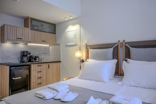 Marea Boutique Suites is a complex of 5 modern, cozy suites in the heart of the  Rethimnon, Greece Marea Boutique Suites, Deluxe Σουίτα 201 Room in boutique hotel vacation rental 705442363426499562