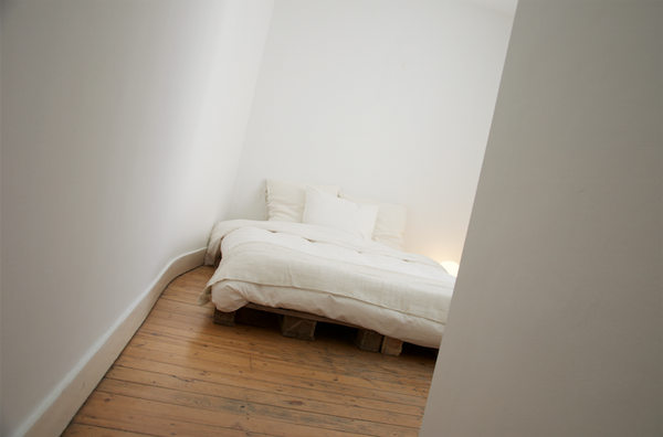 Only a few minutes' walk from:<br /><br />- Moeder Lambic (1')<br />- Hôtel de V Brussels, Belgium #2 Comfortable Private Bedroom Private room in rental unit vacation rental 8754313