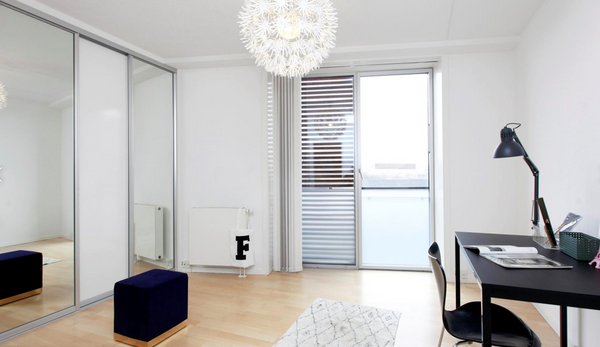 The flat is placed in Sluseholmen known as Copenhagen's Venice and is placed clo Copenhagen, Denmark Big and bright Room with 1st row sea view Private room in rental unit vacation rental 28994811