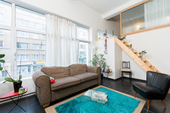 This  65 m ² apartment is in the first floor. It has a separate bedroom and a qu Brussels, Belgium Flat in Brussels Entire rental unit vacation rental 2087937