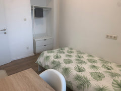 U3 Ottakring station at door step. Young style whole new apartment. Economic coz  Young Cozy Room U3 Ottakring Private room in condo vacation rental 692761068609384024