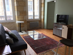 Bienvenue dans mon appartement de deux pièces. Il est chaleureux, calme, lumineu Bordeaux, France T2 Centre ville - Gambetta - Cosy et calme Entire rental unit vacation rental 41659155