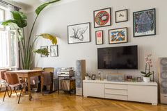 Hi there! I have a classic Viennese hipster flat in a quiet but central neighbor Vienna, Austria Sunny & Quiet Viennese Hipster Flat Entire rental unit vacation rental 28539011