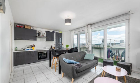 Ce logement unique et proche de tous les sites ( Gare saint jean, centre ville,  Bordeaux, France T3 Bordeaux Centre Ville - Gare Entire rental unit vacation rental 40126276