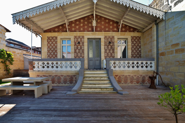 The Arcachonnaise is a splendid house, located in the calm, in the center of Bor Bordeaux, France L'Arcachonnaise, City center house with garden Entire home vacation rental 38503364