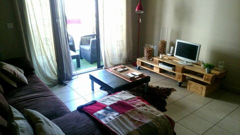 Jolie T2 dans résidence calme proche des quais et de l'hyper-centre de Bordeaux. Bordeaux, France T2 Bordeaux Chartrons Entire rental unit vacation rental 7288558