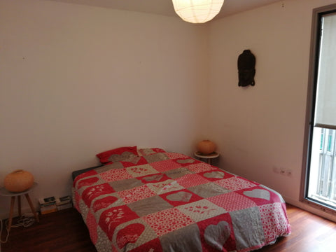 T2 neuf de 43 m 2, au 3ème étage d'une résidence sécurisée, calme,en face des qu Bordeaux, France Joli T2 dans résidence face aux quais de Bordeaux Entire condo vacation rental 42781805