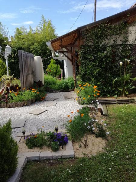 Studette 15 m2 à 3mn à pieds de Xavier Arnozan et 25mn de Haut l'évèque. Située  Pessac, France Cosy studette proche Xavier Arnozan/Haut l'évèque Entire home vacation rental 5811292