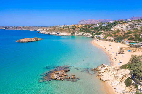 A recently renovated apartment located in the most iconic area in Crete just a f Chania, Greece Spacious Apartment Nearby the Sea - 3 Bedrooms Entire rental unit vacation rental 51647542