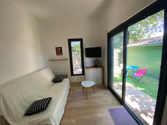 Joli T2 refait à neuf, au calme absolu, avec extérieur  sous les arbres. <br />B Pessac, France T2 cosy, ambiance plage Entire rental unit vacation rental 41601177