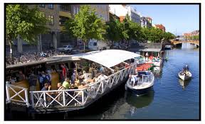 Christianshavn is an old picturesque area of Copenhagen, cozy, beautiful and ver Denmark Amazing view - very spacious room Private room in rental unit vacation rental 13973655