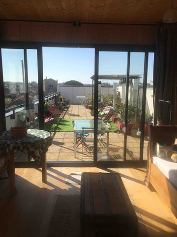 Totalement indépendant ce charmant studio  panoramique de 25m2 jouit d'une belle Bordeaux, France La cabane sur le toit Private room in rental unit vacation rental 48782854