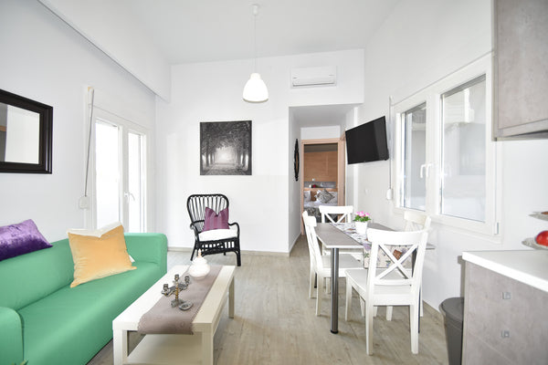 Mare Civitas (Tribus), is a new totally renovated modern apartment that stands m Rethimnon, Greece Mare civitas tribus ,near Beach, Chania Old Town Entire rental unit vacation rental 18083340