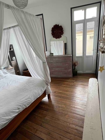 Superbe appartement de 53m2, proche de la gare saint-jean (12min à pied), à 10mi Bordeaux, France Superbe appartement, décoré pour Noël Entire condo vacation rental 579465886883516135