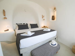 For your convenience we would like to know your check in time and arrival detail Oia, Greece Σαντορίνη Room in hotel vacation rental 44043443
