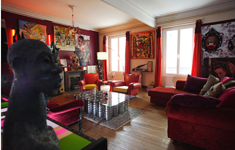 Retenu en 2012 parmi les maisons les plus originales de France, ce lieu très sin Bordeaux, France Lieu artistique d'exception Private room in rental unit vacation rental 6647830