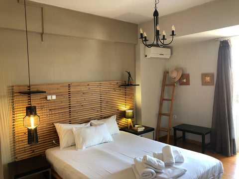 A cozy one bedroom, 40sq.meters apartment in the heart of the town.It is located Greece Erieta sea view apartment,50m from the beach Entire rental unit vacation rental 25009848