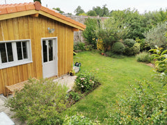 We welcome you in our outbuilding located in the garden, which has an independen Saint-Sever, France Independent wooden hut near CHU/University Private room in guesthouse vacation rental 45331140