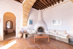 History of 180 years untouched by time.<br />House of 19th-century Cycladic arch  "Art House" Cycladic home vacation rental 31827265