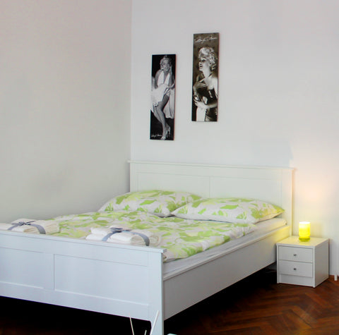 *****  Bei und können bis zu 4 Gäste können bei uns übernachten!  *****<br /><br Vienna, Austria Central  Brilliant  Apartment   T  23   (  39  qm Entire rental unit vacation rental 15546607