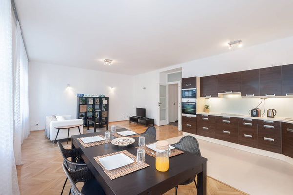 Large (94 m²) bright and renovated flat. Fully equipped kitchen (oven, microwave Prague, Czechia Luxuary flat with sauna Entire rental unit vacation rental 10707220