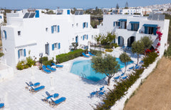 Dedalos Studios feature Cycladic Style rooms dominated by blue and white.<br />< Ioannina, Greece Dedalos Studios Naxos 5min walk from the beach Entire serviced apartment vacation rental 31691133