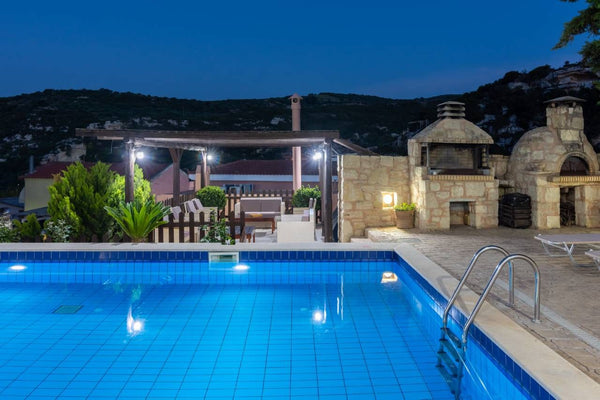 The apartment located in one of the most beautiful and traditional complexes in   Ontas Apartment Private room in rental unit vacation rental 18351085