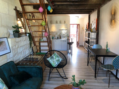Beautiful appartment with typical white stone and visible ceiling beams ; the ya Bordeaux, France ❤ City center - cosy & quiet apartment ❤ Entire rental unit vacation rental 18862974