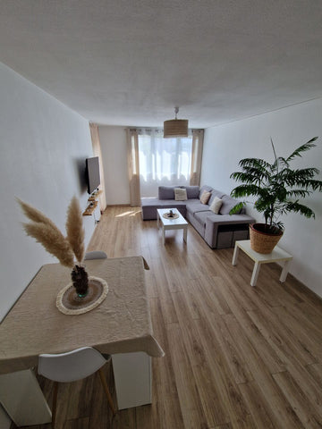 Appartement au cœur de Mérignac avec 2 parkings, vous serez proche de toutes com Mérignac, France Appartement au centre de Mérignac avec parkings Entire rental unit vacation rental 699057303513162596