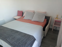 I rent a homestay room opposite the Saint Jean train station. The room is equipp Bordeaux, France Chambre avec vue sur la gare Private room in condo vacation rental 44108560