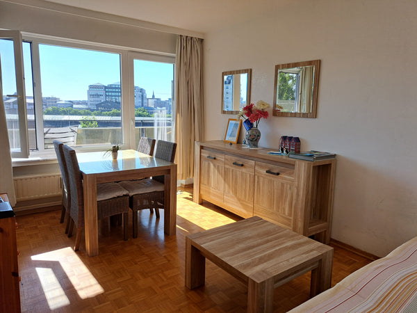 Flat assez bien situé à proximité de la Gare du Nord, centre ville, Tour et Taxi Brussels, Belgium Flat at downtown Entire rental unit vacation rental 38040976