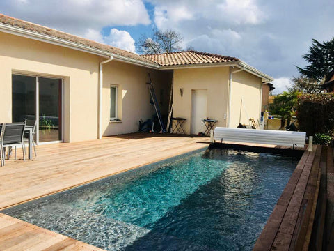 Maison au calme avec vue sur forêt.<br />Jardin arboré avec coin ombragé agréabl Bordeaux, France Magnifique villa avec piscine Entire villa vacation rental 581866365855916614