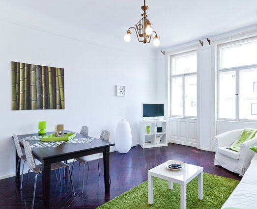 Wir bieten eine große und helle 2-Zimmer Appartement im 19. Bezirk, der als Nobe Vienna, Austria Beautiful spacious apartment in the nobel area Entire rental unit vacation rental 19844116