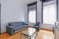 Ce logement comprend un séjour qui offre un confort nécessaire et utile pour pas Brussels, Belgium Suite PLACE SAINTE CATHERINE Brussels Room in boutique hotel vacation rental 50840862