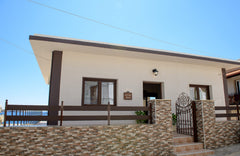 We are very happy to announce the brand new Effie's House, that is now available  Effie's House Entire home vacation rental 43772673