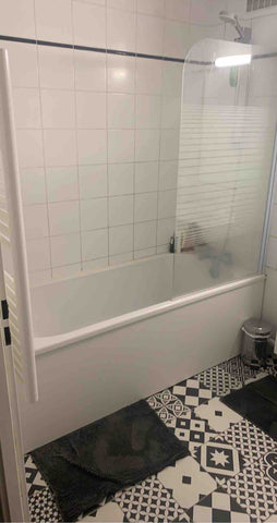 Studio situé en face de la gare saint Jean.<br />Séjour/cuisine.<br />Canapé con Bordeaux, France Charmant studio Entire rental unit vacation rental 50453726