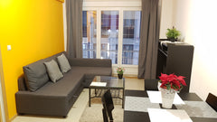 Entièrement rénové, l'appartement est idéalement situé au coeur du centre histor Brussels, Belgium Appart 2 chambres tout confort Entire condo vacation rental 8395253