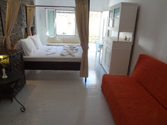 On the paved of the market  few meters above the seaside this small nest is just  Korthi Central Apartment by the Seaside. Tiny home vacation rental 32393950