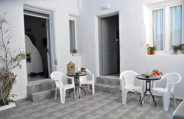 In the center of the typical village of Galini, Naxos, 1 kilometer from the clea Naxos, Greece Naxos house for 4 guests in Galini, Amitis beach Cycladic home vacation rental 35210214