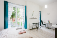 Modern and super clean studio apartment easily accessible to the Old Centre of P Prague, Czechia Cosy studio, 15min to Old Centre, Self-check in Entire condo vacation rental 38177207