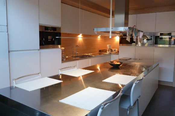 Only room 'Sandra' is available for 2 persons by AirBnB.<br />[Su'ro] is a licen Ghent, Belgium Your home for a stay of minimum 5 nights. Private room in rental unit vacation rental 5273113