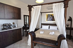 Suited for the romantics among us. It is located on the first floor and it is ve Panormos, Greece Superior Sea View Studio/Apartment Entire condo vacation rental 496837