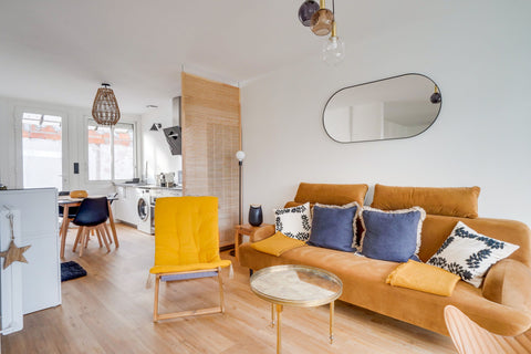 Charming townhouse to rent between 1 and 10 months.<br /><br /><b>The space</b>< France Townhouse Bordeaux Bacalan Entire home vacation rental 54051621