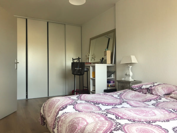 Appartement de 46 m2 comprenant une grande chambre, un grand séjour, une salle d Le Bouscat, France Appartement à deux arrêts de tram de Bordeaux Entire condo vacation rental 44010211