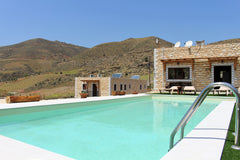 Neu: jetzt mit Pool!!!<br />Nur wenige Minuten entfernt von dem bei Kreta-Inside Crete, Greece Hideaway Southcrete 2 Entire rental unit vacation rental 13560353