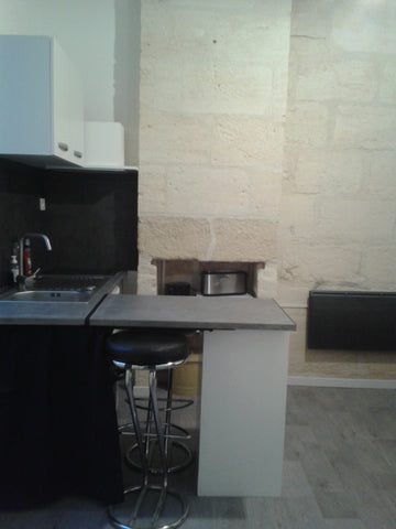 The appartment is located in the Nansouty area, about 10 min walking from the hi Bordeaux, France Nice and cosy appartment Entire place vacation rental 17410712