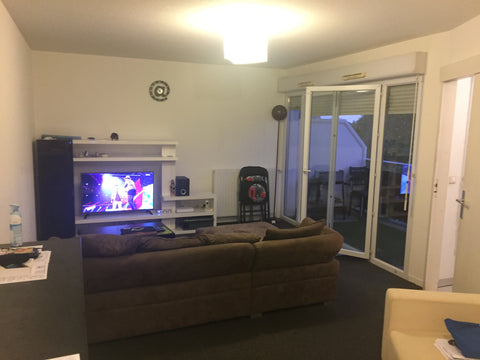 Mon logement est proche de transports, campus universitaire, commerces. Vous app Pessac, France T3 dans résidence calme et propre Private room in rental unit vacation rental 17602094