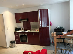 Situé en RDC dans une rue très calme et peu passante, mon petit "chez moi" dispo Inzinzac-Lochrist, France Joli T2 33m2 en plein coeur des Chartrons Entire rental unit vacation rental 20051859
