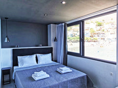 Sleep luxuriously at the edge of the sea! The ocean view from this Sunrise Luxur  Sunrise Luxury Seaside Apartment Entire rental unit vacation rental 44028444
